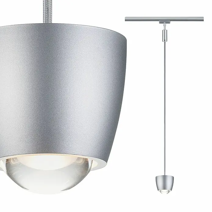 Paulmann URail LED-Pendelleuchte Tyros - 5,5 W, Ø x H: 10 x 10,3 cm, RGBW, Chrom matt - Nahaufnahme einer modernen, silbernen Hängelampe mit klarem Glaskugelschirm und Aufhängungssystem.