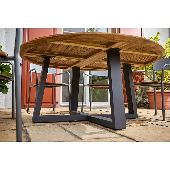 Sunfun Tischbein-Set Low-Dining - für Tischplatte ⌀ 150 cm, Höhe: 65 cm, Aluminium, Anthrazit - Ein runder Gartentisch aus Holz mit einem robusten, dunkelgrauen Metallgestell, der Stabilität und stilvolles Design für den Außenbereich bietet.