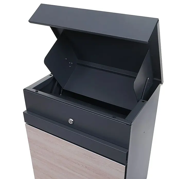 Proregal Standbriefkasten Paketkasten - Anthrazit-Holz, Metall, Paketfach - Eine offene Paketbox in Grau mit Holzverkleidung, ideal für die sichere Aufbewahrung von Lieferungen im Freien.