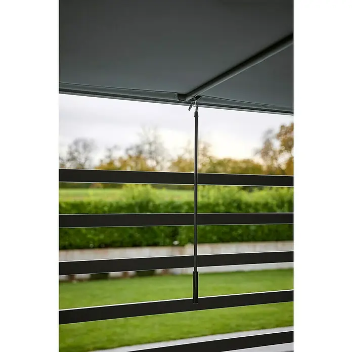 Raffpavillon - B x T: 400 x 300 cm, Farbe Gestell: Schwarz, Farbe Dach: Grau - Nahaufnahme einer schwarzen Jalousie vor dem Fenster, die Privatsphäre bietet und das Sonnenlicht reduziert.