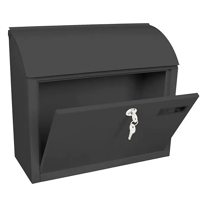 Proregal Wandbriefkasten Denian mit Namensschild - Anthrazit, Metall, Namensschild - Grauer, abschließbarer Briefkasten mit gewölbter Oberseite und geöffneter Klappe, an der ein Schlüssel hängt.