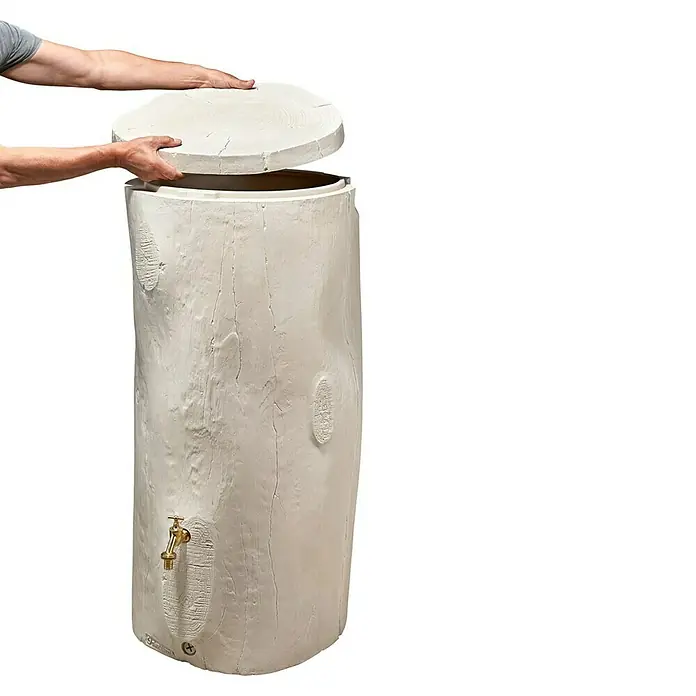 Garantia Regenspeicher - 250 l, Greywood - Regentonne in Baumstamm-Optik mit abnehmbarem Deckel und goldenem Wasserhahn. Ideal für die Gartenbewässerung.