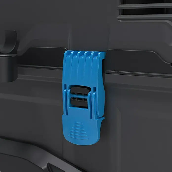 Güde Nass-Trockensauger Pro 30 - 1.800 W, 30 l, Filterreinigung: Vollautomatisch - Detailaufnahme eines blauen Verschlusses an einem grauen Werkzeugkasten, der robuste Funktionalität betont.