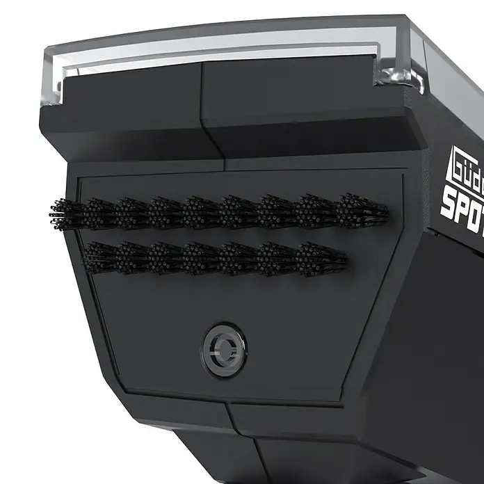 Güde Nass-Trockensauger Pro 30 - 1.800 W, 30 l, Filterreinigung: Vollautomatisch - Detailaufnahme einer Güde Spotcleaner-Düse mit Bürsten und transparentem Aufsatz für punktuelle Reinigungsarbeiten.
