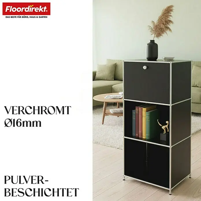 Floordirekt Metallregal Concept Epure MK-107 - 50 x 40 x 121 cm Schwarz - H x B x T: 121 x 50 x 40 cm, Anzahl Böden: 4 Stk., Schrauben, Schwarz - Schwarzes USM Haller Regal mit drei Fächern, das im Wohnzimmer steht und Bücher und Dekorationen präsentiert.