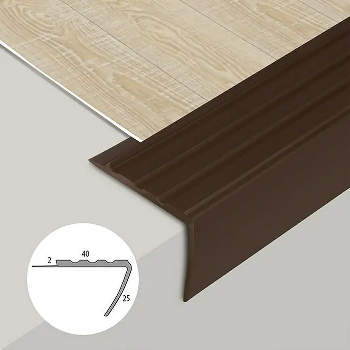Floordirekt Treppenkantenprofil Toronto 120 cm Braun - Kunststoff, Braun, 120 x 2,5 cm - Ein braunes Treppenkantenprofil aus PVC mit Maßen 2, 40 und 25 mm, ideal zum Schutz und zur Verschönerung von Treppen.