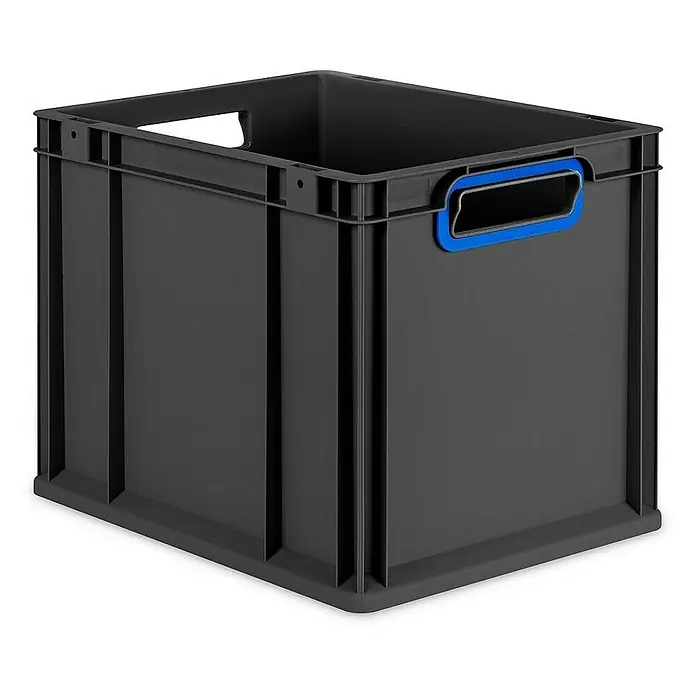 Proregal Eurobox Eurobox NextGen Color - Kunststoff, Schwarz, Blau - Ein grauer Kunststoffbehälter mit einem blauen Griff. Der Behälter ist stabil und ideal für Lagerung und Transport.