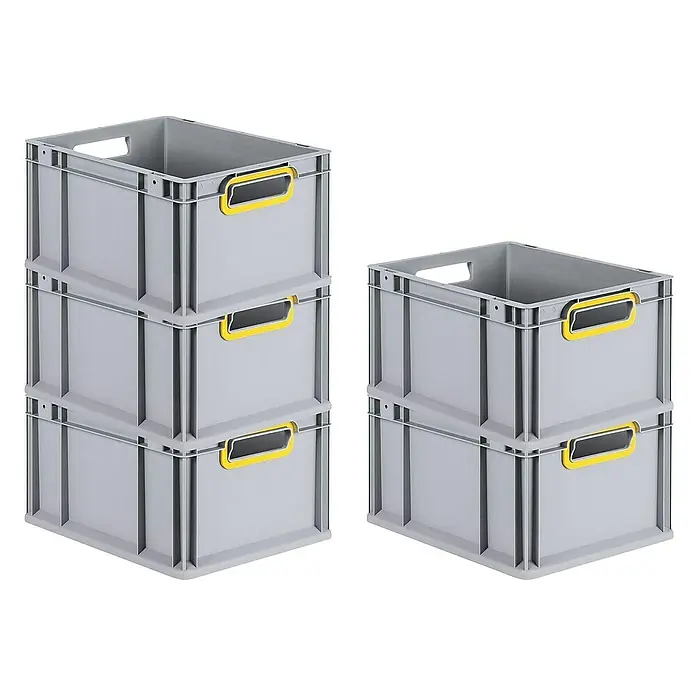 Proregal Eurobox Eurobox NextGen Color - Kunststoff, Grau, Gelb - Ein Stapel aus grauen Kunststoffboxen mit gelben Griffen. Die Boxen sind ordentlich aufeinandergestapelt und bieten praktische Aufbewahrungsmöglichkeiten.