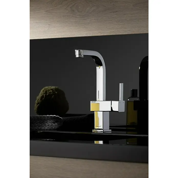 Camargue Waschtischarmatur Granada - Chrom, Glänzend - Eine moderne Spültischarmatur mit quadratischem Auslauf und Hebel. Das elegante Design in Chrom passt perfekt in jede moderne Küche.