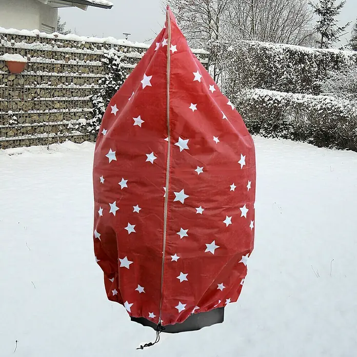 Haubenvlies - 1,3 x 1,6 m, Rot, Grammatur: 50 g/m² - Winterfeste Pflanzenabdeckung in Rot mit weißen Sternen. Schützt Bäume und Sträucher vor Frost und Schnee. Mit Reißverschluss für einfache Handhabung.