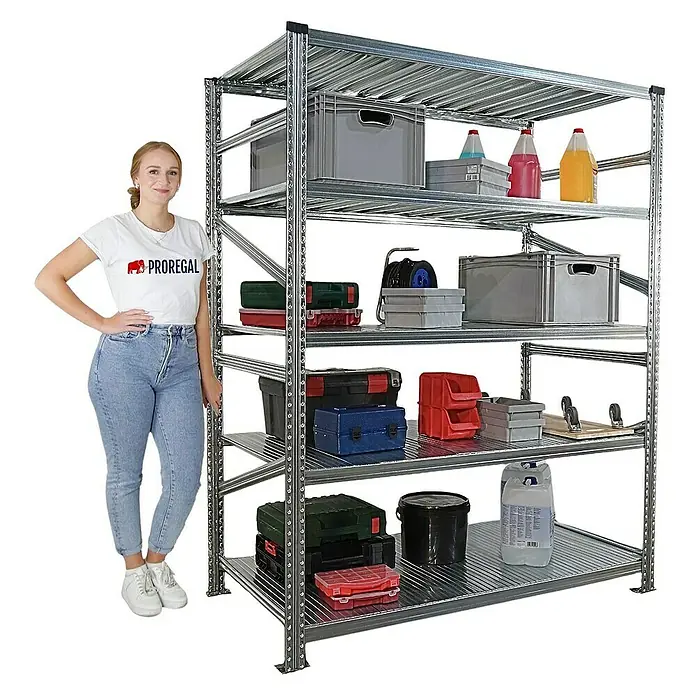 Proregal Metallregal Fachbodenregal PROXIMO 1x Grundregal + 4x Anbauregal - Traglast pro Boden: 130 kg, Anzahl Böden: 5 Stk., Stecken, Verzinkt - Metallregal mit mehreren Ebenen, beladen mit Boxen und Behältern. Ideal für Lagerung und Organisation.