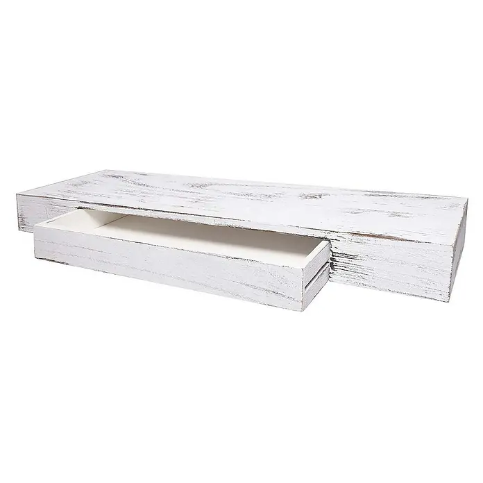 Berlinlodge Holzregal Wandregal - Anzahl Böden: 1 Stk., Einhängen, Weiß shabby - Ein weißes, rustikales Wandregal mit einer Schublade, ideal für die Aufbewahrung und Dekoration in jedem Raum. Das Regal bietet zusätzlichen Stauraum.