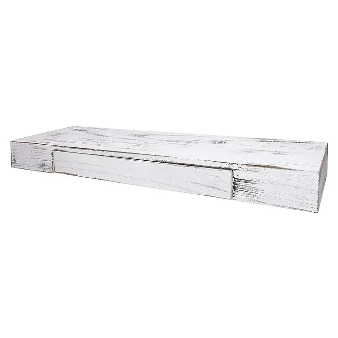 Berlinlodge Holzregal Wandregal - Anzahl Böden: 1 Stk., Einhängen, Weiß shabby - Nahaufnahme eines rustikalen weißen Wandregals aus Holz mit sichtbarer Maserung und Gebrauchsspuren für einen Vintage-Look.
