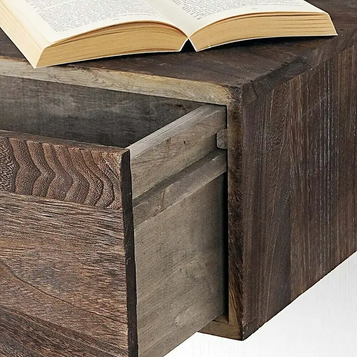 Berlinlodge Holzregal Wandregal - H x B x T: 21 x 46 x 30 cm, Anzahl Böden: 1 Stk., Einhängen, Braun - Nahaufnahme eines Nachttischs aus dunklem Holz mit einer geöffneten Schublade und einem Buch darauf.