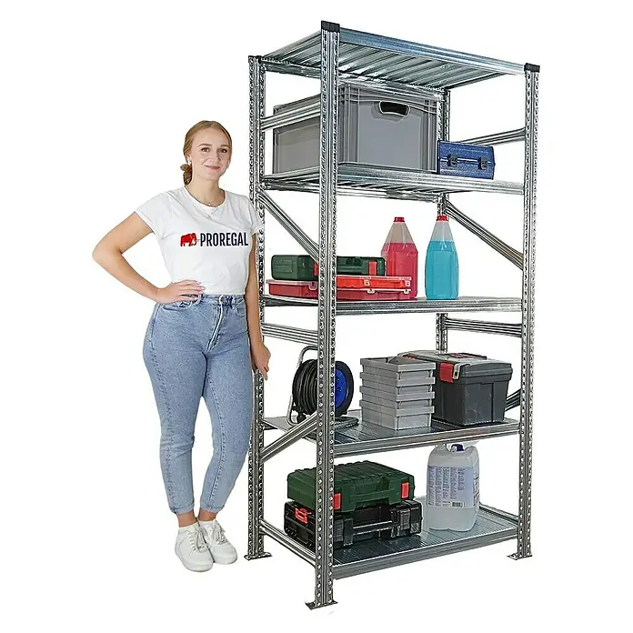 Proregal Metallregal Fachbodenregal PROXIMO 1x Grundregal + 2x Anbauregal - Traglast pro Boden: 200 kg, Anzahl Böden: 5 Stk., Stecken, Verzinkt - Ein robustes PROREGAL Schwerlastregal aus Metall mit fünf Ebenen, beladen mit Boxen und Kanistern, ideal für Lager und Werkstatt.