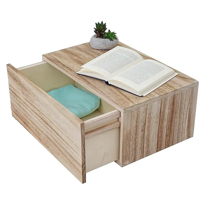Berlinlodge Holzregal Wandregal - Anzahl Böden: 1 Stk., Einhängen, Braun - Dieses Bild zeigt eine Holzkommode mit einer Pflanze und einem Buch. Die Kommode hat eine Schublade, die offen ist und ein blaues Tuch enthält.