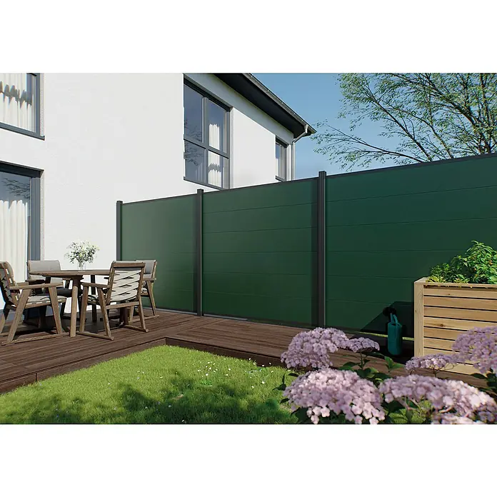 Joda Sichtschutzelement Kingston Einzelprofile - B x H: 175 x 0,2 cm, Kunststoff, Grün - Im Garten steht ein grüner Sichtschutzzaun, der Privatsphäre schafft und gleichzeitig das Ambiente aufwertet.