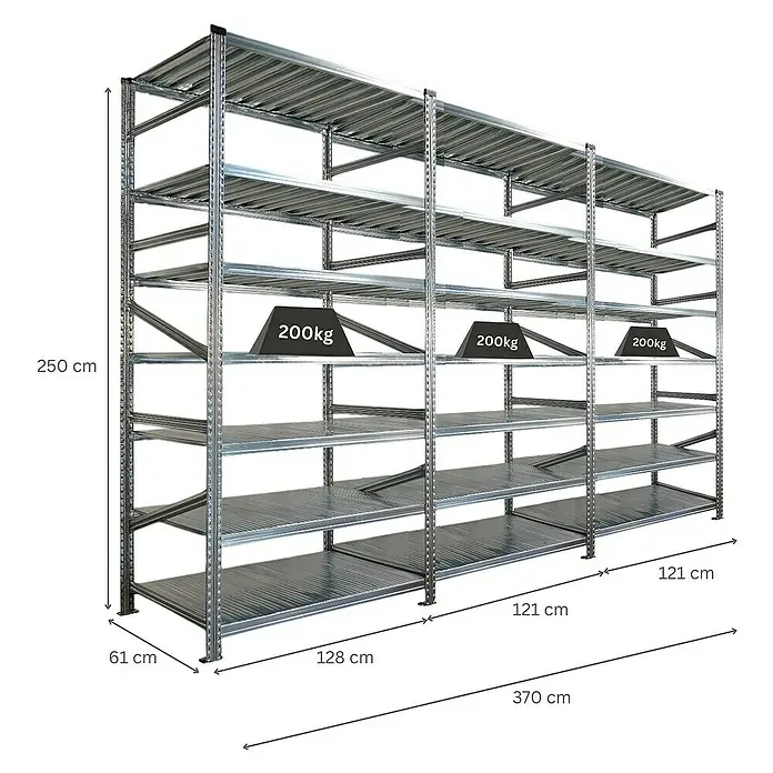 Proregal Metallregal Fachbodenregal PROXIMO 1x Grundregal + 2x Anbauregal - Traglast pro Boden: 200 kg, Anzahl Böden: 7 Stk., Stecken, Verzinkt - Ein langes, silbernes Metallregal mit mehreren Regalböden, das zur Aufbewahrung und Organisation verschiedener Gegenstände dient.