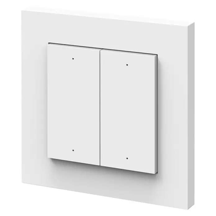 Osram Smart+ Schalter 4G matter - Weiß, Innen - Nahaufnahme einer weißen Doppel-Lichtschalterplatte an einer weißen Wand. Minimalistisches Design für moderne Innenräume.