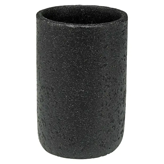 Versa Portacepillos Kora - L x An x Al: 74 mm x 74 cm x 106 cm, Diámetro: 74 cm, Plástico - Primer plano de una maceta cilíndrica negra con una textura rugosa, perfecta para interiores modernos y amantes de las plantas.