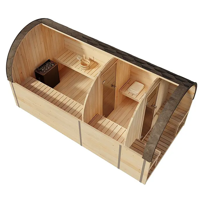 FinnTherm Fasssauna ScandiPod Deluxe - Holz - Innenansicht einer Fasssauna mit Holzofen, Sitzbänken und Glasdusche. Die Sauna bietet Entspannung und Wellness in den eigenen vier Wänden.