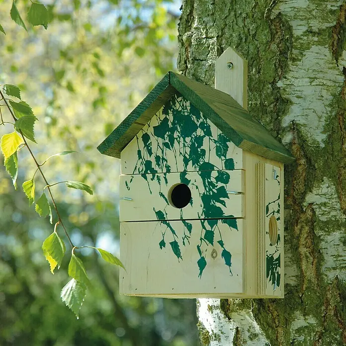 Dobar Nistkasten17,5 x 17 x 33 cm, Dekor: Camouflage - Einzigartiges Vogelhaus mit Birkenmotiv, sicher an einem Baum befestigt. Perfekt für Ihren Garten und die gefiederten Freunde.