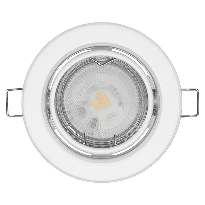 Osram LED-Einbauleuchten-Set rund - 4,5 W, Ø x H: 9 x 3,4 cm, Weiß, 3 Stk., Warmweiß - Nahaufnahme eines weißen LED-Deckeneinbaustrahlers mit silberfarbenen Befestigungsclips und einem facettierten Reflektor.