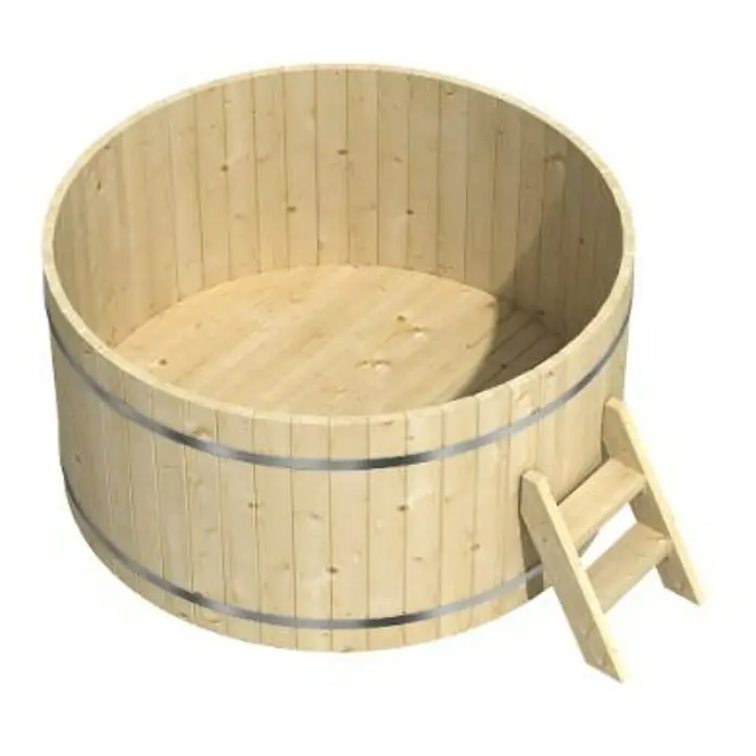 FinnTherm Hot Tub Bergen - 180 cm, Nordische Holz|Holz|Holz|Holz, Naturbelassen - Holzbadewanne mit Leiter aus hellem Holz und silbernen Beschlägen für den Außenbereich.