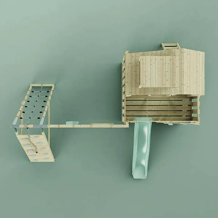 OutdoorToys Klettergerüst Oscar - 472 x 415 x 292 cm, Holz, Grün - Ansicht von oben auf ein Spielhaus mit Kletterwand, Hängebrücke und Rutsche, perfekt für Spielplätze im Freien.
