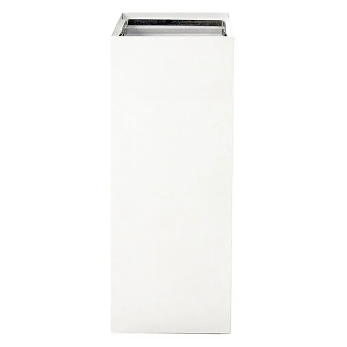 Proregal Mülltrennsystem Robust & modular - 60 l, Stahl, Weiß - Nahaufnahme eines weißen Kühlgeräts, das modernes Design und Funktionalität vereint.\n
