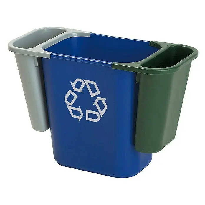 Proregal Standard-Mülleimer Rubbermaid rechteckiger Abfallbehälter aus Polyethylen - 26,6 l, Kunststoff, Blau mit Recyclingsymbol - Ein blauer Abfallbehälter mit Recycling-Symbol und zwei seitlichen Behältern in Grau und Grün für eine einfache Mülltrennung.