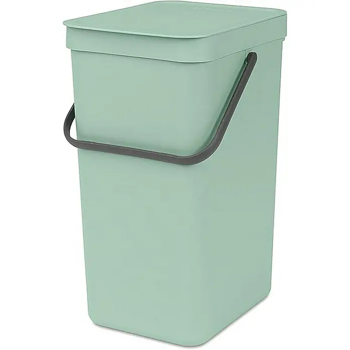 Proregal Standard-Mülleimer Brabantia Abfallsammler mit Stay-open Deckel - 16 l, Kunststoff, Jade - Ein mintgrüner Bioabfalleimer mit einem grauen Griff und einem Deckel, ideal für die Küche zur Sammlung von Kompostabfällen.