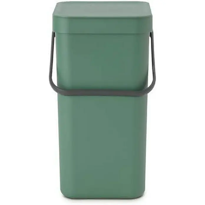 Proregal Standard Mülleimer Brabantia Abfallsammler mit Stay-open Deckel - 12 l, Kunststoff, Dunkelgrün - Das Bild zeigt einen grünen Brabantia Sort & Go Abfalleimer mit Deckel und einem grauen Tragegriff, ideal für die Abfalltrennung im Haushalt.