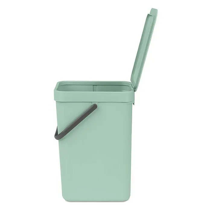 Proregal Standard-Mülleimer Brabantia Abfallsammler mit Stay-open Deckel - 12 l, Kunststoff, Jade - Ein mintgrüner Abfalleimer mit einem grauen Griff und einem hochgeklappten Deckel. Praktisch und stilvoll für Küche oder Büro.