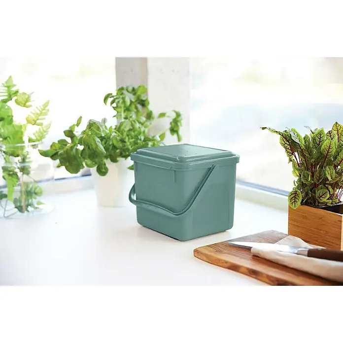 Proregal Standard Mülleimer Robuster Abfalleimer mit geruchsdichtem Deckel - 5 l, Kunststoff, Grün - Praktischer, mintfarbener Komposteimer mit Deckel und Henkel für die Küche, ideal für Bioabfälle und zur Kompostierung geeignet.