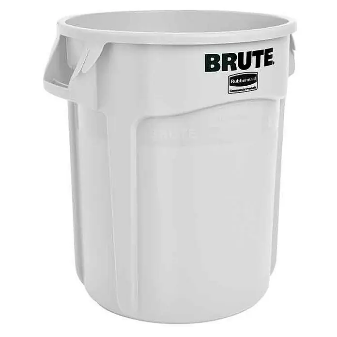Proregal Standard-Mülleimer Rubbermaid Brute runde Mehrzwecktonne mit Belüftungskanälen - 75,7 l, Kunststoff, Weiß - Weiße "Brute" Mülltonne von Rubbermaid Commercial Products mit robusten Griffen und dem Firmenlogo für den professionellen Einsatz.