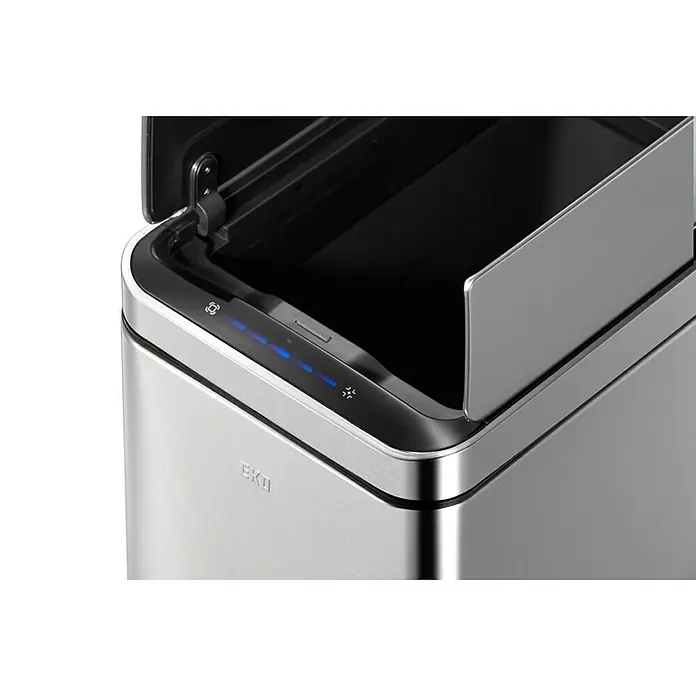 Proregal Sensormülleimer Stilvoller Sensor Abfalleimer aus gebürstetem Edelstahl - 45 l, Edelstahl, Silber - Ein Detailaufnahme eines EKO-Mülleimers aus Edelstahl mit geöffnetem Deckel und blauen Bedienleuchten.