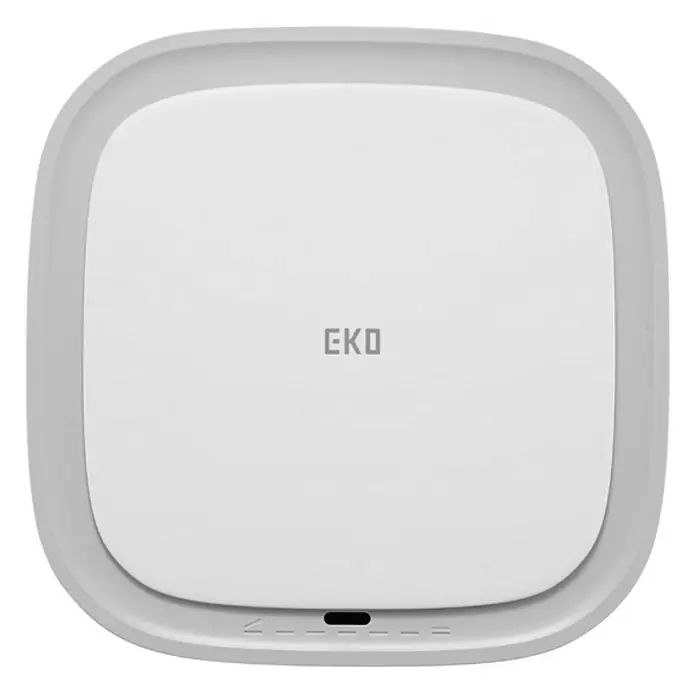 Proregal Sensormülleimer Moderner quadratischer Abfalleimer mit Smart Sensor - 12 l, Kunststoff, Weiß - Nahaufnahme eines weißen, quadratischen EKO-Mülleimers mit abgerundeten Ecken und einem grauen Rahmen. EKO-Logo in der Mitte.