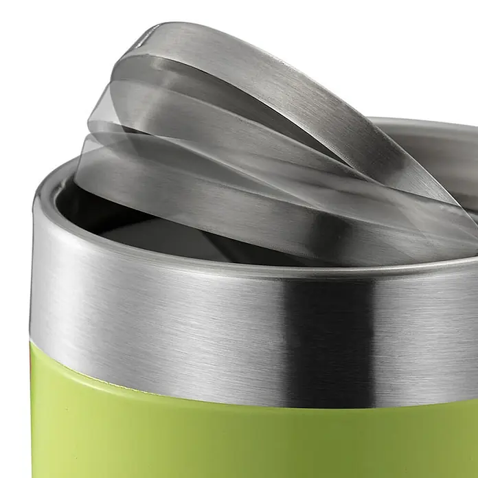 Proregal Schwingdeckeleimer Schön geformter Tischabfallbehälter mit Flachschwingdeckel - 1,5 l, Edelstahl, Edelstahl / Lindgrün - Ein hellgrüner Thermobecher mit einem sich öffnenden, silbernen Deckel, der Bewegung und Frische suggeriert. Perfekt für unterwegs, um Getränke warm oder kalt zu halten.