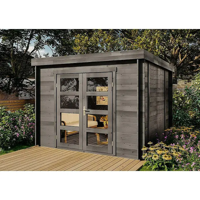 Alpholz Gartenhaus ECO Set Paloma Sol grau - Außenmaß inkl. Dachüberstand (B x T): 298 x 298 cm, Holz, Grau - Das Bild zeigt ein modernes Gartenhaus mit grauem Holzverkleidung und Glastüren auf einer Holzterrasse, umgeben von üppigem Grün.