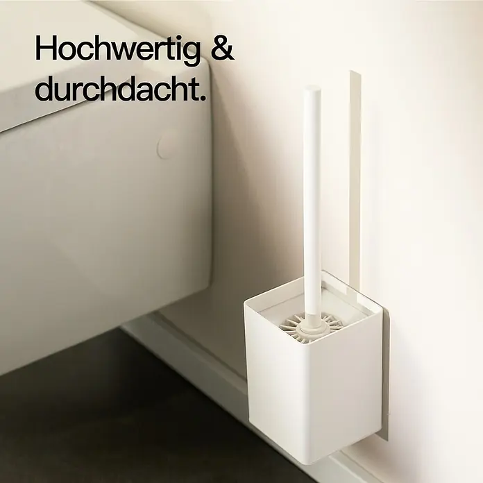 Designfabrik Hamburg WC-Bürstengarnitur - Aluminium, Weiß - Hochwertige Toilettenbürste mit Halterung zur Wandmontage neben der Toilette. Das Set ist minimalistisch gestaltet und in weiß gehalten.