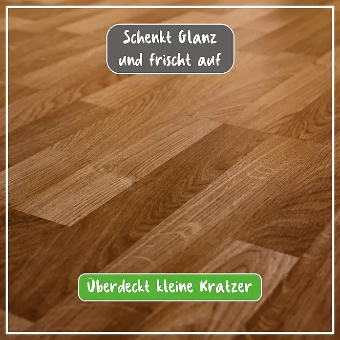 Poliboy Reinigungsmittel Parkett Renovierer - Seidenmatt-Effekt, Flasche, 500 ml - Das Bild zeigt einen Holzboden, der mit einem Produkt behandelt wurde, das Glanz verleiht und kleine Kratzer überdeckt.