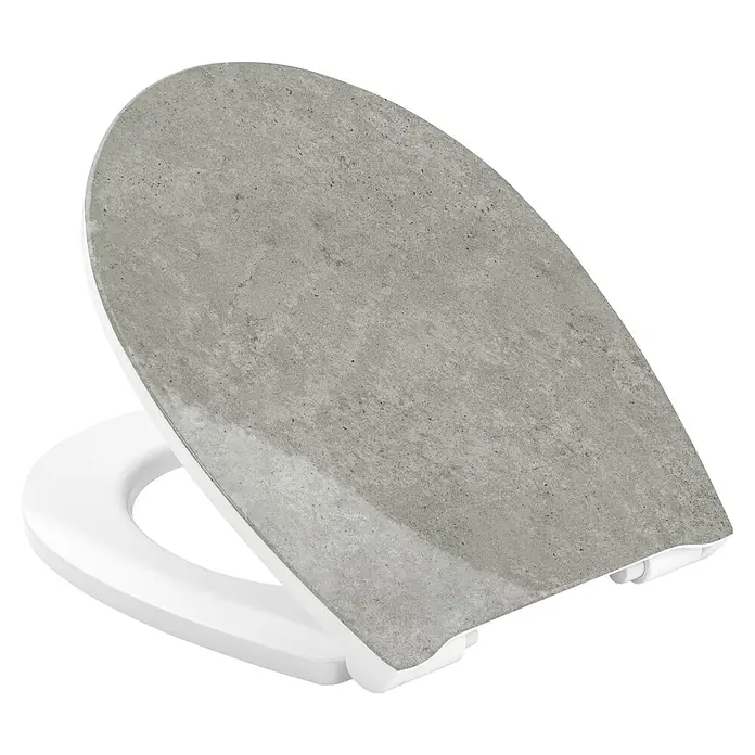 Poseidon WC-Sitz - Duroplast, Sahara, Mit Absenkautomatik - Ein moderner Toilettensitz mit Betonoptik und weißem Sockel. Das Design ist stilvoll und passt gut in moderne Badezimmer.