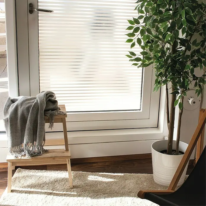 D-c-fix Static Glasfolie Linia - 150 x 45 cm, Transluzent, Statisch haftend - Fensterfolie mit horizontalen Streifen sorgt für Privatsphäre und stilvolles Design im Raum.