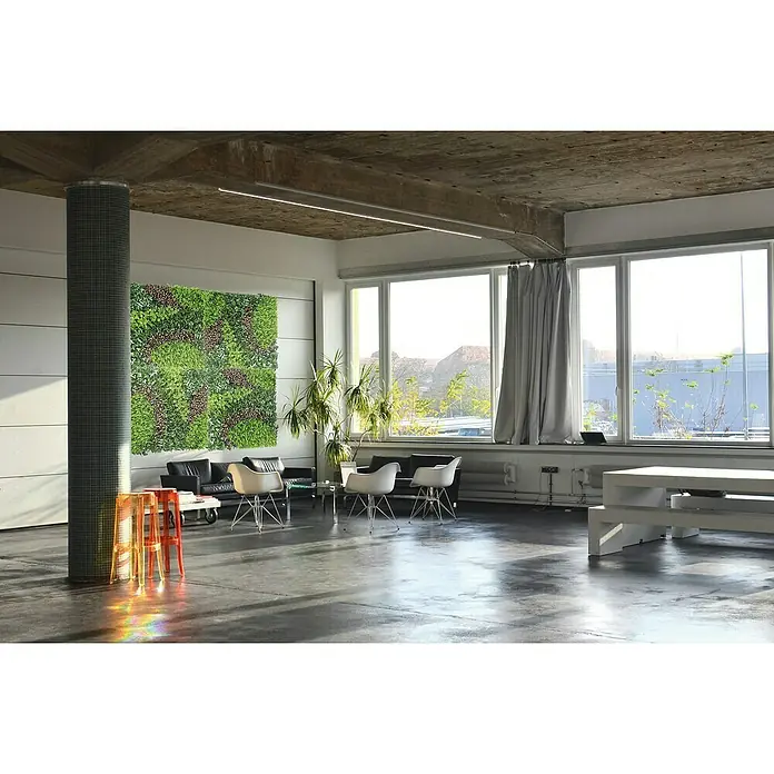 Jardín vertical Singapur - Plástico, L x An: 100 x 100 cm, 1 ud. - La toma captura un moderno espacio de oficina con un llamativo panel de pared verde, que agrega atractivo visual y frescura.