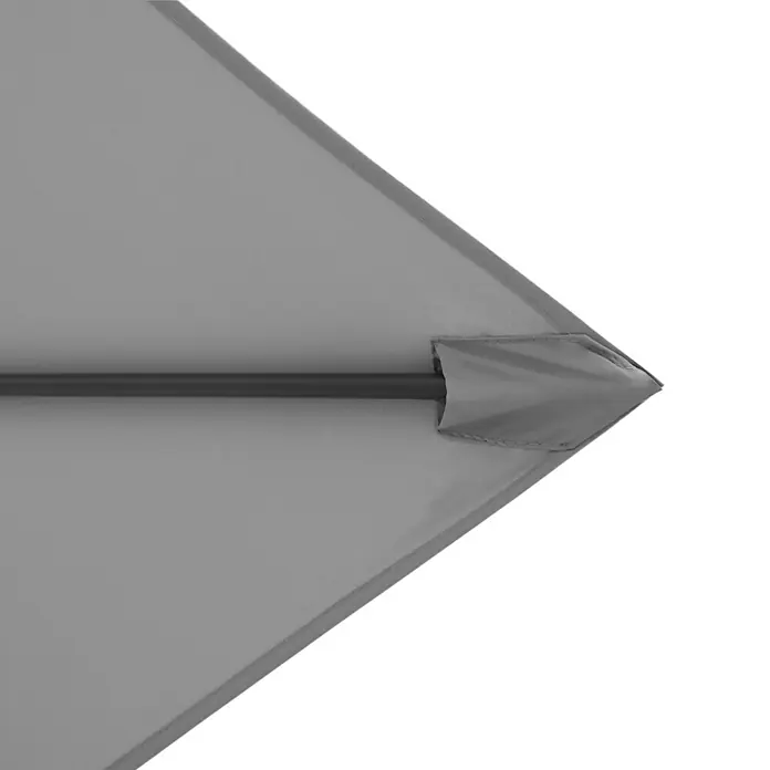 Doppler Balkonschirm Life Lift - Hellgrau, Bespannungsmaß (L x B): 200 x 250 cm - Detailaufnahme einer grauen Sonnenschirmecke, die Stabilität und Schatten spendet.\n