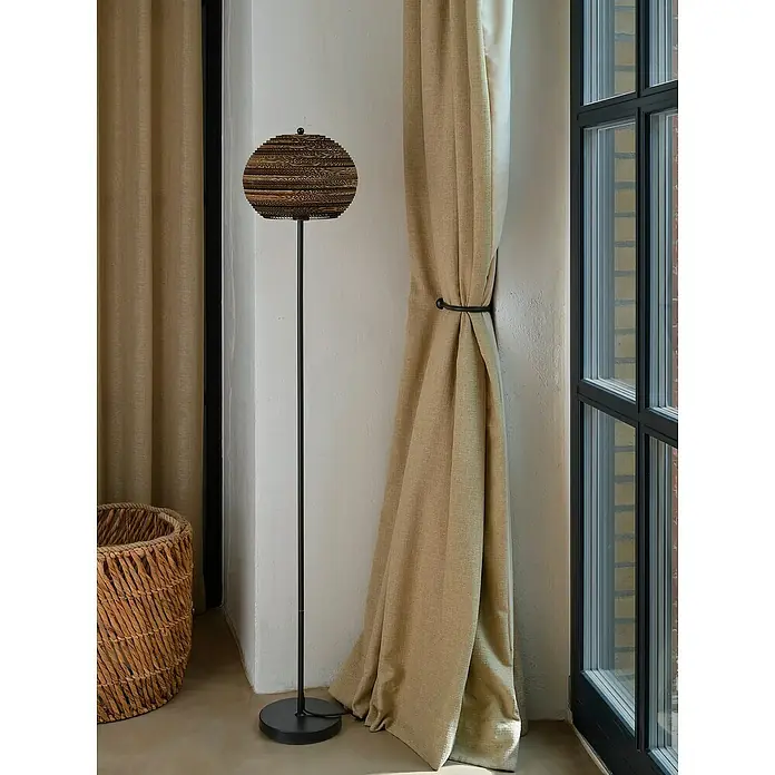 Ledvance Lámpara de pie Cardboard - 40 W, Altura: 160 cm, Marrón, E27 - Esta lámpara de pie moderna tiene una pantalla redonda llamativa que atrae la atención. Complementa perfectamente el resto de la decoración.