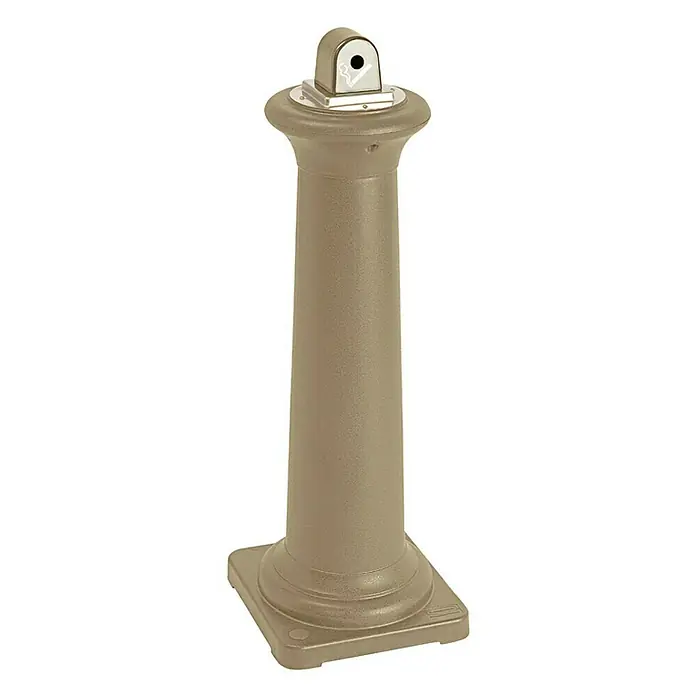 Proregal Asche-Mülleimer Rubbermaid Standaschenbecher mit Stahl-Inneneimer - Kunststoff, Beige - Ein einzelner, beiger Aschenbecherständer aus Metall mit einem silbernen Aschenbecheraufsatz für den Außenbereich.