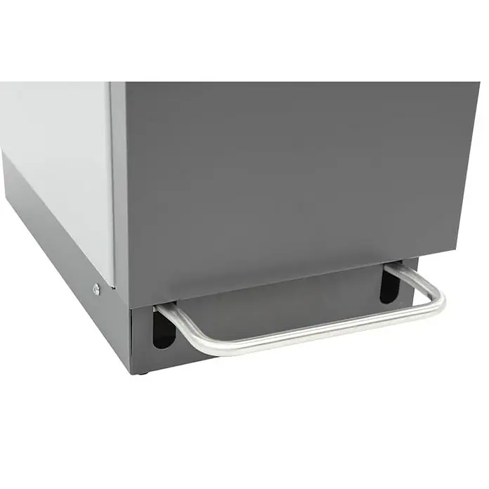 Proregal Treteimer Feuersicherer Wertstoffsammler Connector Bin mit Pedalöffnung - 55 l, Aluminium, Anthrazit / Grau - Nahaufnahme einer grauen Schublade mit einem silbernen Griff. Das Möbelstück hat eine moderne und schlichte Ästhetik.
