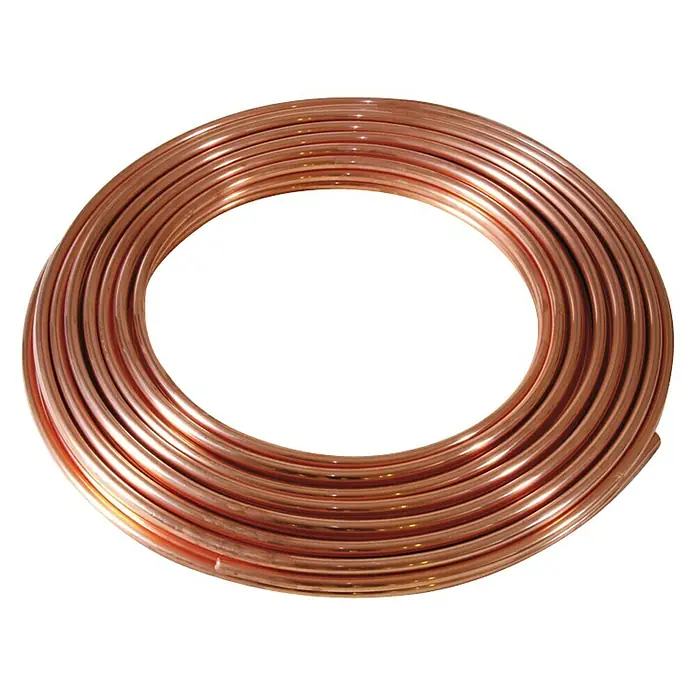 Tubo de cobre - Diámetro: 18 mm, Largo: 50 m - Primer plano de un tubo de cobre en rollo, brillante y nuevo. Ideal para fontanería y proyectos de instalación.